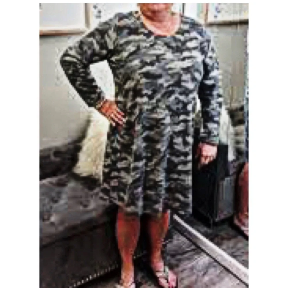 DAVI & DANI Camo Sweater Dress